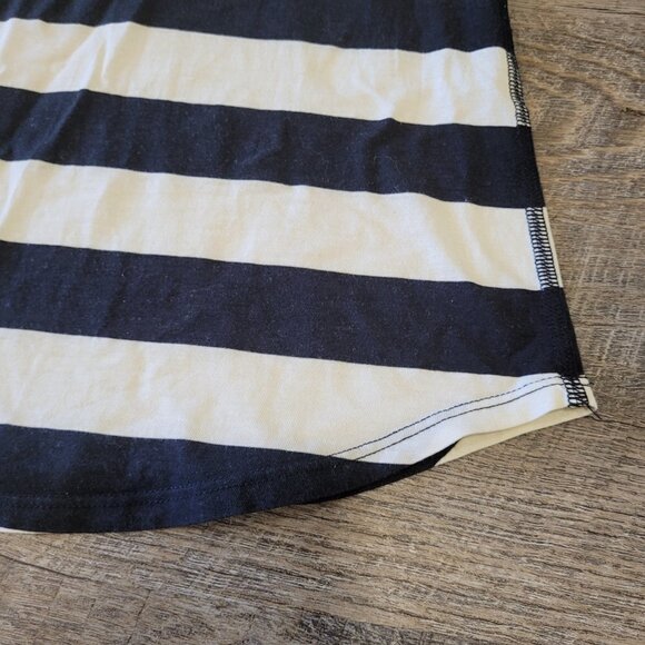 LULULEMON | Studio Racerback Tank Top Striped | Sz. 6 - Picture 3 of 7